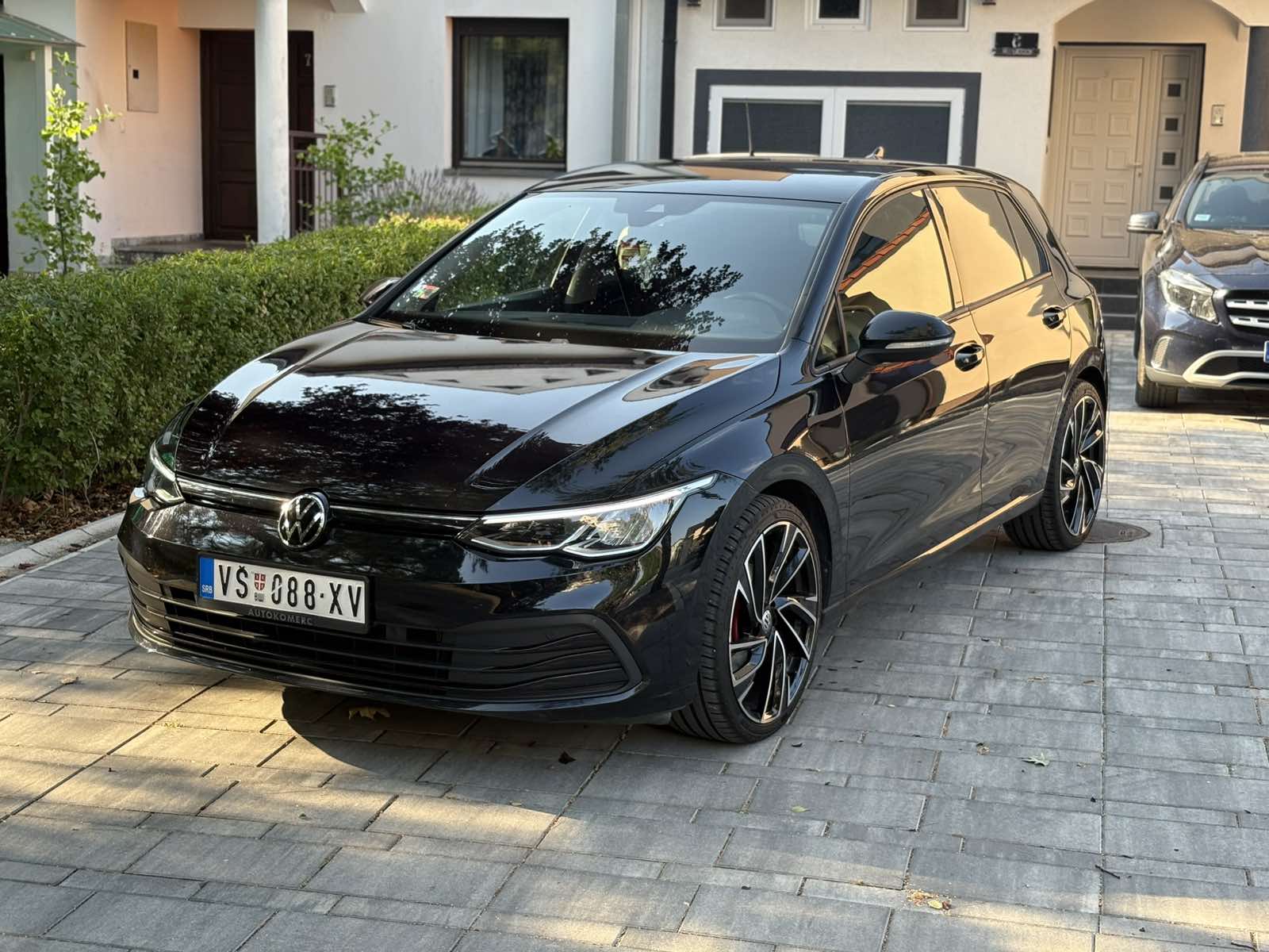 Volkswagen Golf 8 2021 Automatik - rent a car Vršac Sinđa